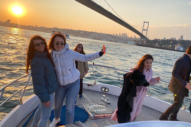 Bosphorus Sunset Yacht Cruise with Snacks and Live Guide - Beylerbeyi Palace and the Asian shore