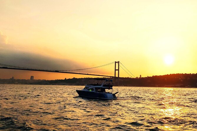 Bosphorus Yacht Cruise at Sunset with Snacks - Why Istanbul looks different from the Bosphorus