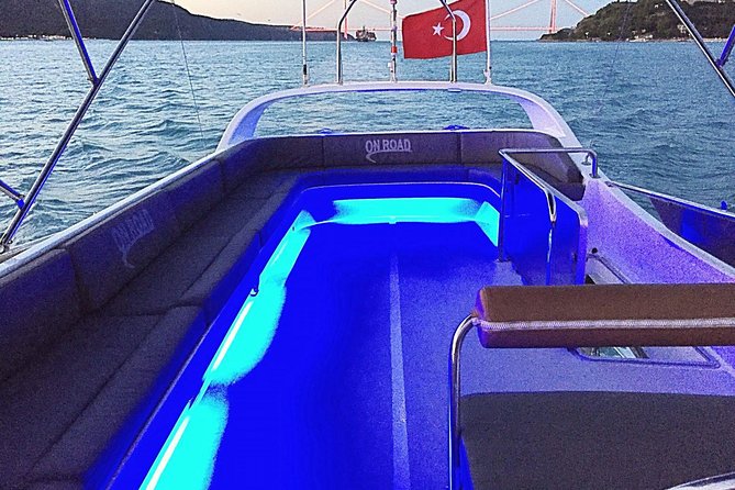 Breakfast Cruise In Bosphorus With Private Yacht - Mosques, palaces, and moving waterfront views