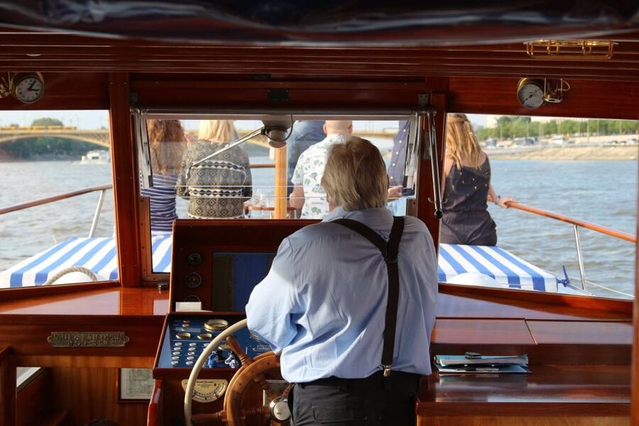 Budapest: Private Danube Yacht Cruise with Welcome Drink - Why the Danube gives Budapest its best view