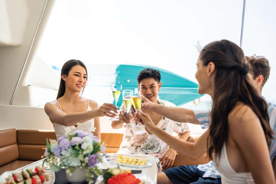 Burj Al Arab: 2-Hour Yacht Tour with BBQ Dinner - Two Hours Through the Marina Canal