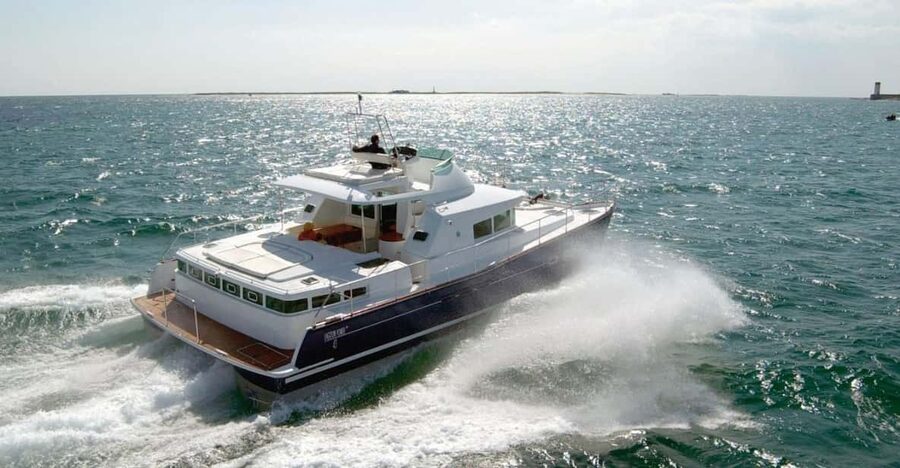 Busan: Group Sightseeing Yacht Cruise with Snacks and Drinks - Who will get the most from this cruise