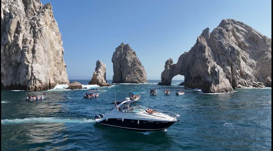 Cabo: Private Yacht Tour, Water Activities, Lunch & Drinks - Lunch, margaritas, snacks, and music on board