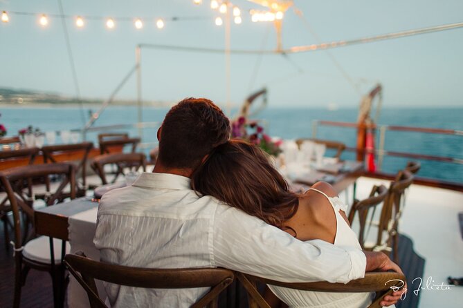 Cabo San Lucas Luxury Sailing Yacht and Dinner with a Chef - Dinner begins with drinks and shared appetizers