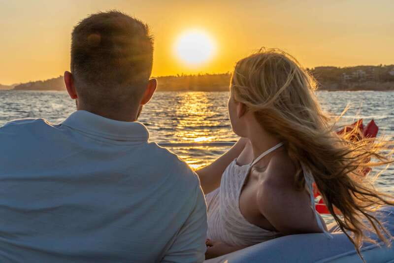 Cabo San Lucas: Luxury Yacht Cruise - Starting at Dock F in Cabo San Lucas