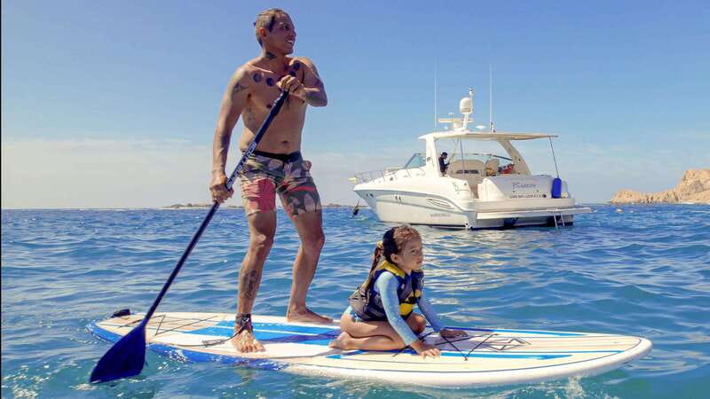 Cabo San Lucas: Luxury Yacht Cruise - Lunch, drinks, and the comfort of a private yacht