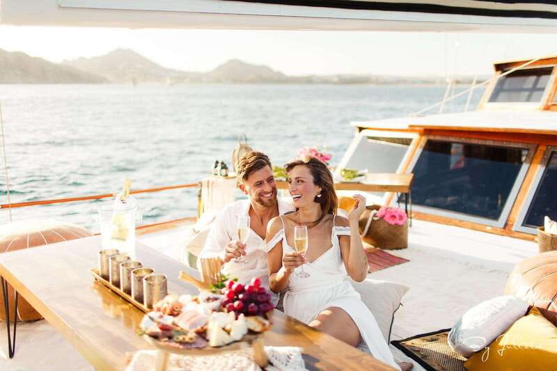 Cabo San Lucas: Sunset Yacht Cruise w/Chef Dinner & Open Bar - Dinner with Cabo views through oversized windows