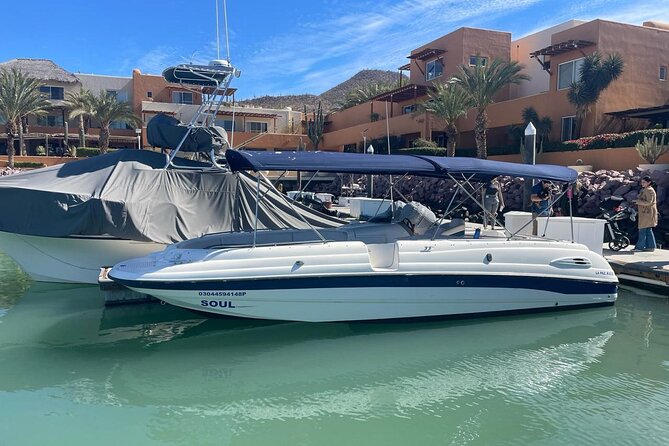 Cabo Yacht Tour to Lovers or Pelícano Beach + Beach Time - Lovers Beach or Pelícano Beach