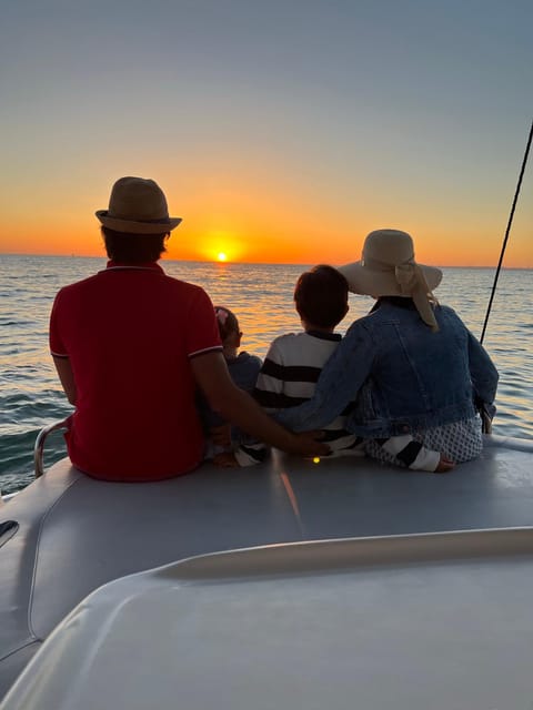 Cadiz: Exclusive Yacht excursion to La Caleta or Pepa Bridge - Who will enjoy this four-hour outing