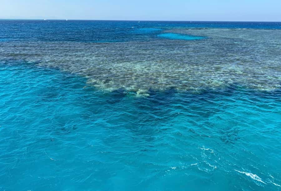Cairo to Red Sea: VIP Yacht Cruise, Snorkeling & Lunch - The one-hour cruise to Jabal el Sakka
