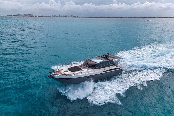 Cancun: 4-Hour All Inclusive Luxury Yacht – 50' Cranchi - Snorkeling, paddle boards, and floating time