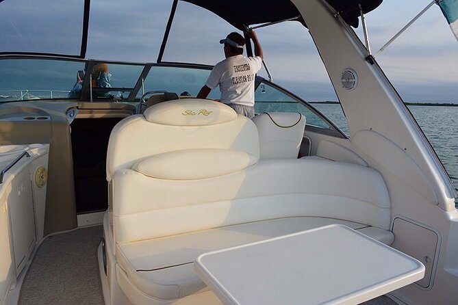 Cancun Bay Private 2-Hour on a Luxury Yacht - The meeting point and return plan