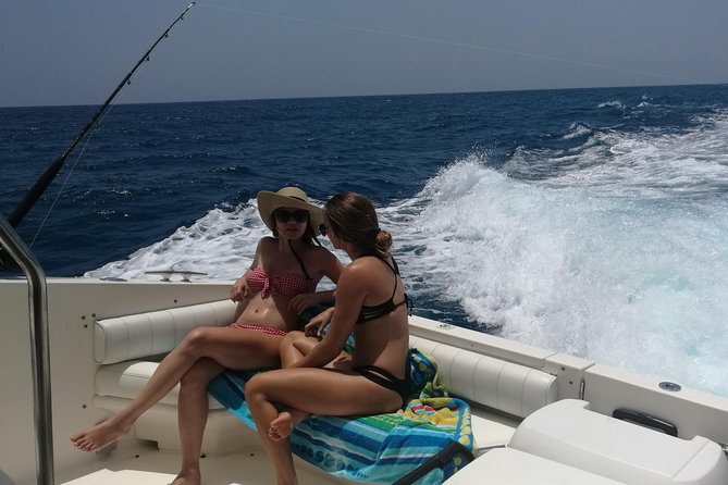 Cancun Boat Tour to Isla Mujeres on Luxury Yacht with Chef -SR55C - Lunch from an onboard chef