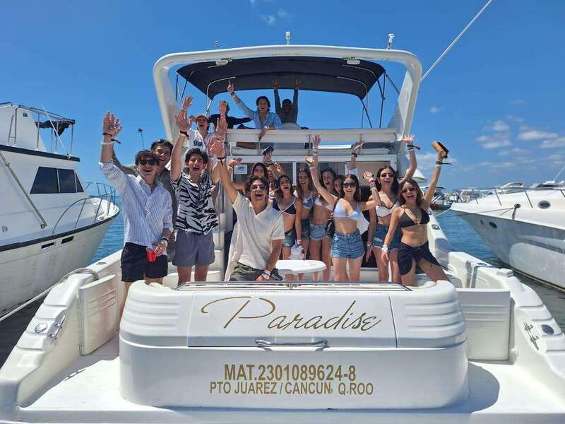 Cancun: Private Luxury 46-Feet Flybridge Yacht Cruise - Small practical details that matter