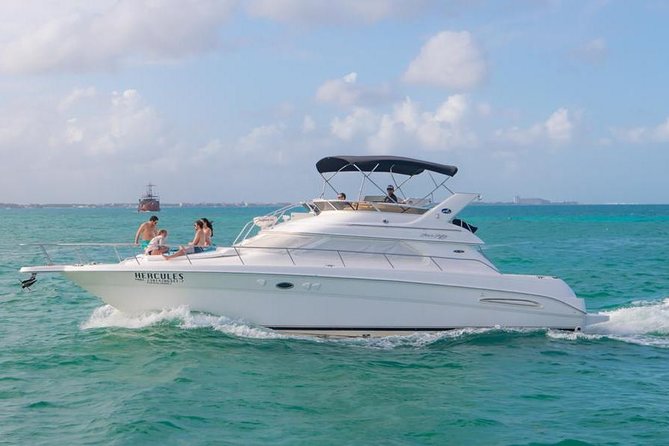 Cancún Yacht Rental SeaRay 46ft 25P13 - What happens on the two-hour Cancun Bay cruise