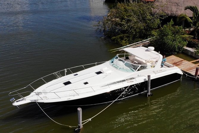 Cancun yachts rental BEATIFUL YACHT 46FT, 15 PAX MAX 25P6 - Meeting at the Real Inn Hotel
