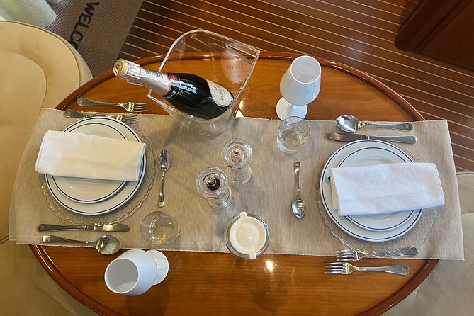 Capri Yacht Experience on board Carlina Yacht Private Tour - The return cruise and final swim