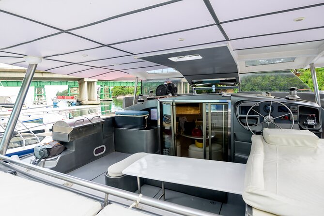 Catalina Yacht Private - Nearly Three Hours On The Island