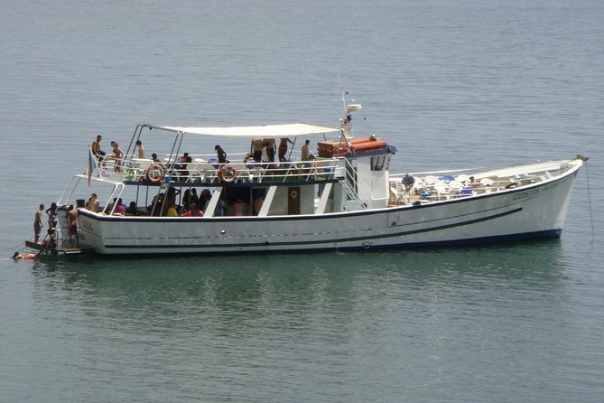 Classic Yacht Experience in Lisbon with portuguese wine - Turning Back Toward Downtown
