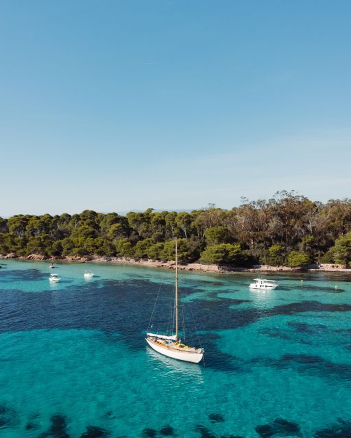 Classic Yacht Sailing in Cannes - Who will get the most from this private charter