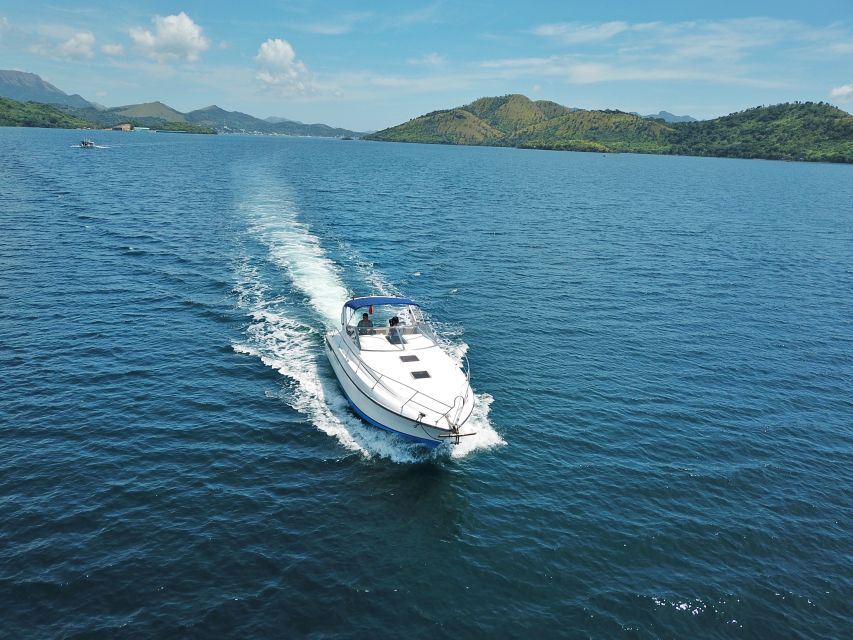 Coron: Private Island-Hopping Tour on a Yacht or Speedboat - What the private price really buys you