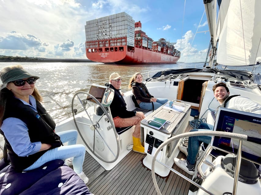 "Cruise in the City" - Sailing Yacht Event, Hamburg/Elbe - Taking the wheel and helping with the sailing