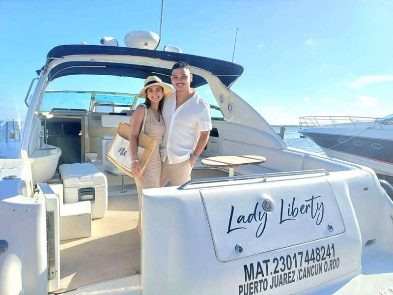 Cruising paradise in a luxury yacht in Cancun - Booking flexibility and practical timing