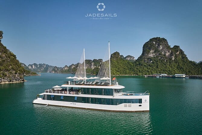Day Trip - Luxury Experience in Ha Long Bay by Saquila Yacht - What the price includes, and what it does not