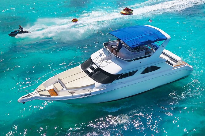 Deluxe Yacht 48FT with FlyBrige Rental in Cancun - Leaving Nichupté Lagoon for the Caribbean