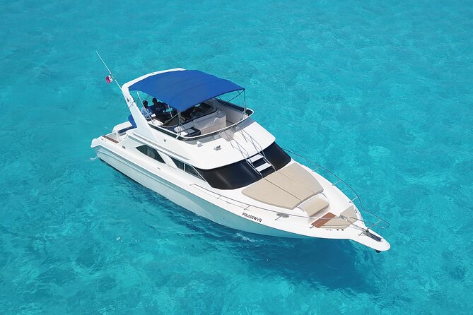 Deluxe Yacht 48FT with FlyBrige Rental in Cancun - Isla Mujeres and Playa Norte