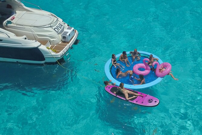 DIVA 60ft Elite Italian Yacht Experience in Cancun - Why the DIVA works best for a private group