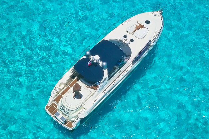 DIVA 60ft Elite Italian Yacht Experience in Cancun - Six hours: add lunch and quieter island water