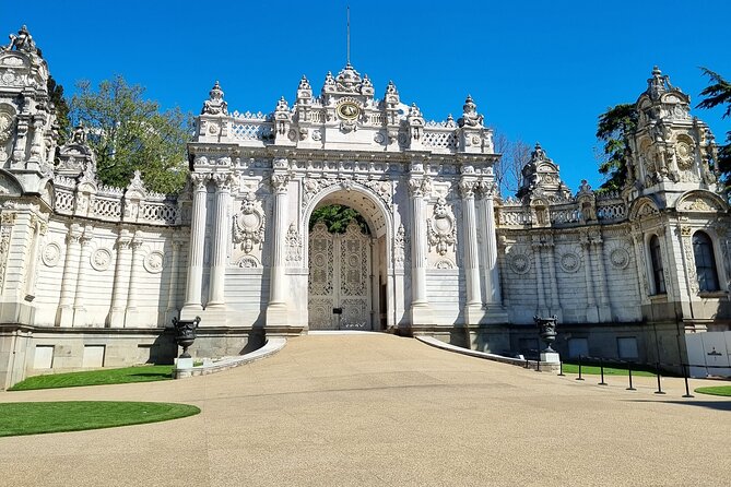Dolmabahçe Palace and Sunset Tour on Luxury Yacht - Why this palace-and-yacht combination works