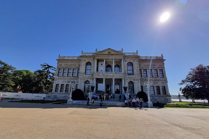 Dolmabahçe Palace Tour with Guide and Luxury Yacht Sunset Cruises - Fatih Sultan Mehmet Bridge and Anadolu Hisarı