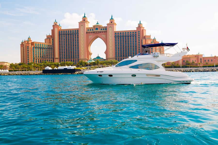Dubai: Atlantis and Burj Al Arab Cruise on Luxury Yacht - Dubai’s skyline looks better from a yacht