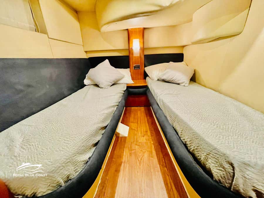 Dubai: Azimut 42 Feet Private Luxury Yacht Cruise - Who should book this cruise?