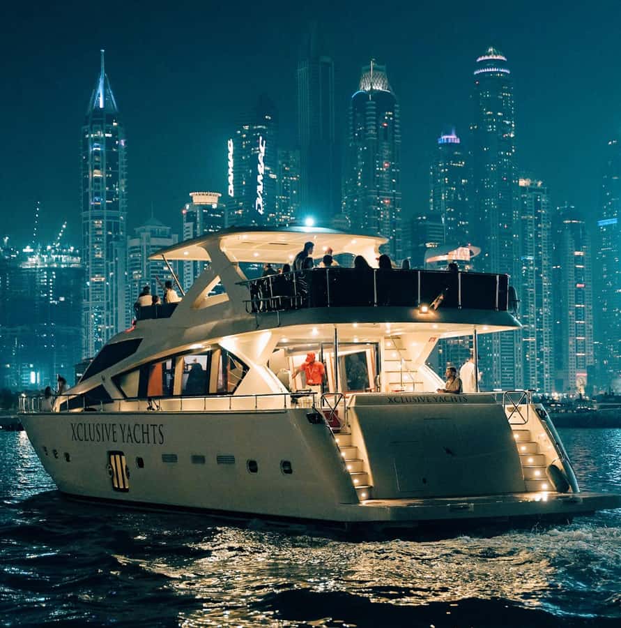 Dubai Harbor: Luxury Yacht Tour with BBQ Options - Key points to know before you book