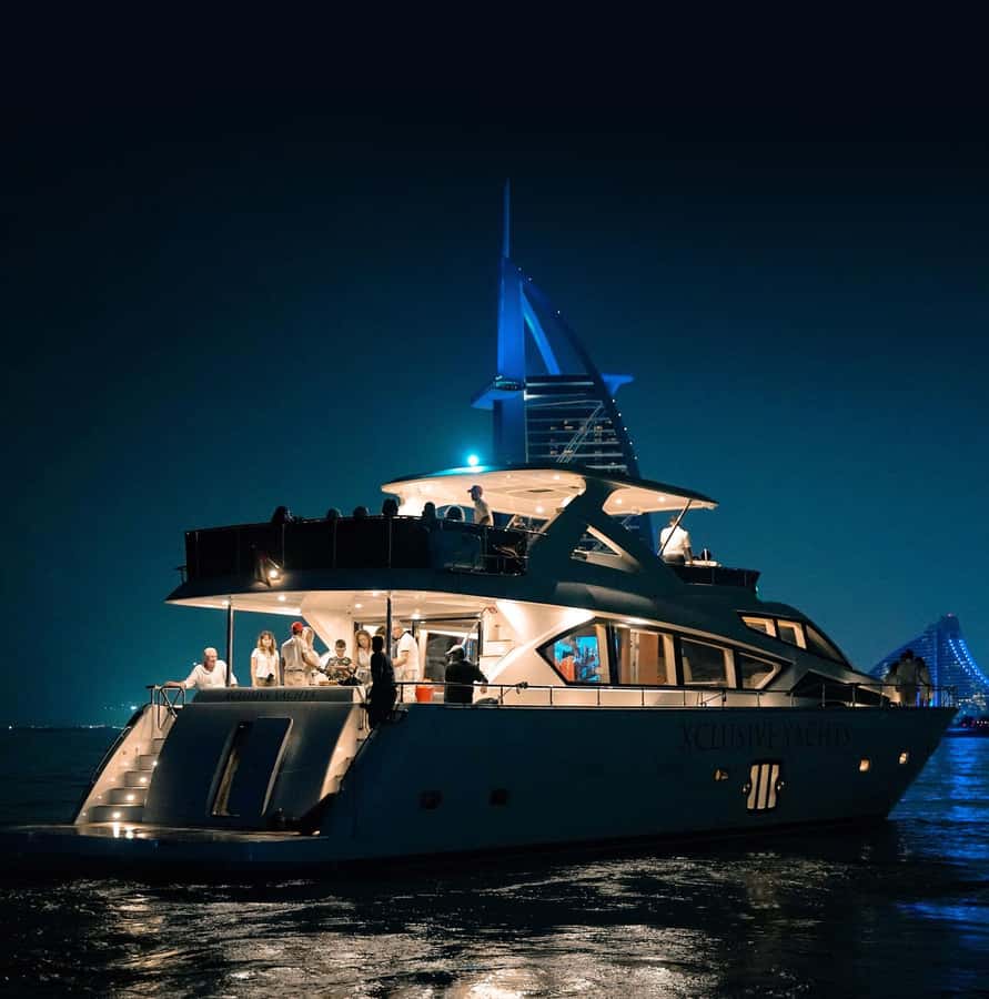 Dubai Harbor: Luxury Yacht Tour with BBQ Options - What the BBQ option adds