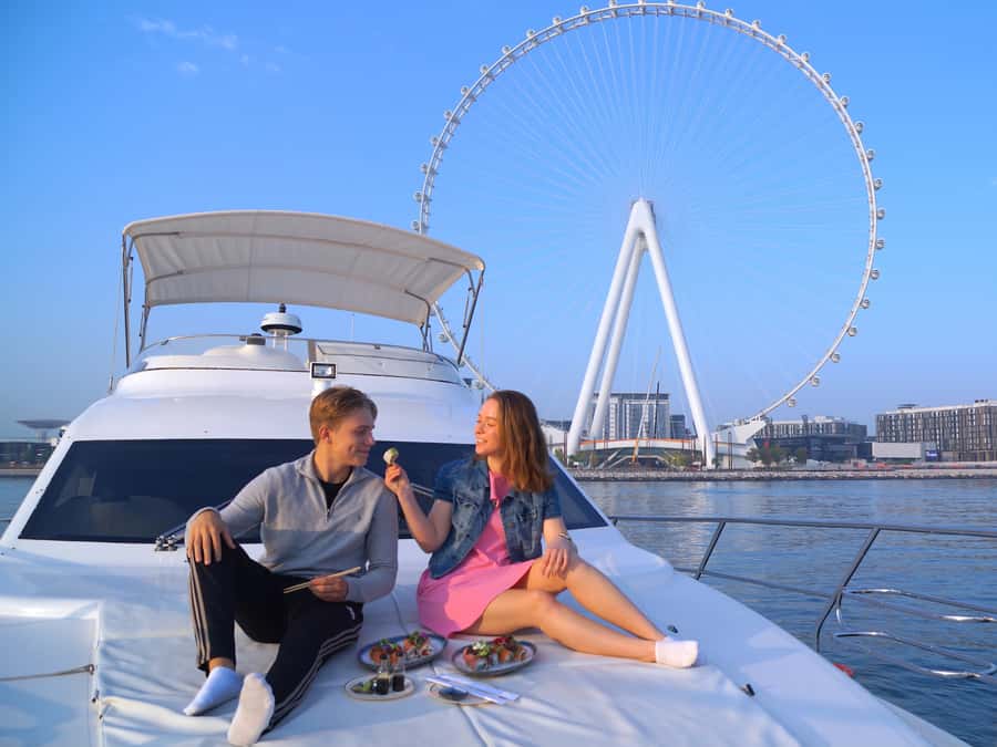 Dubai: Luxury Private 50 FT Yacht Cruise + Optional Sushi - What the two-hour schedule really allows