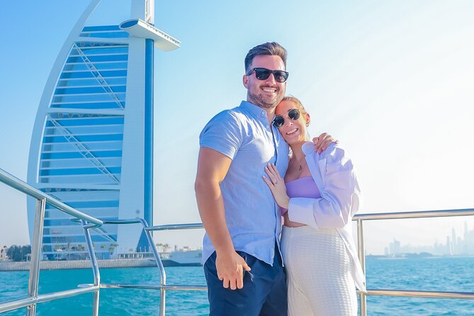 Dubai Luxury Yacht Tour with Live BBQ & Drinks - BBQ, drinks, music, and the onboard setup