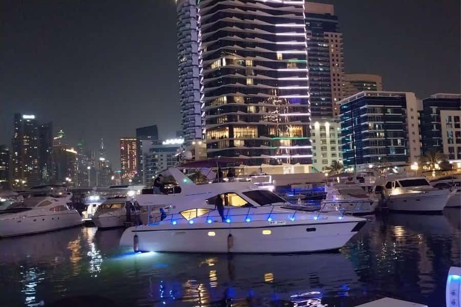 Dubai Marina luxury Yacht Tour: AinDubai,JBR &Harbour(1Hour) - Leaving Dubai Marina for the skyline