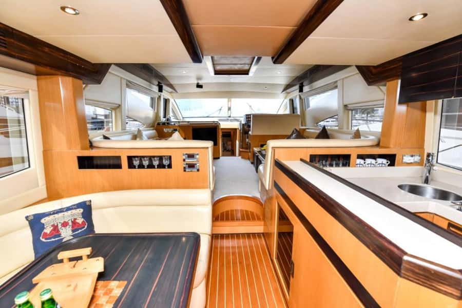 Dubai: Marina Private Luxury Yacht Tour - Is the private price good value?