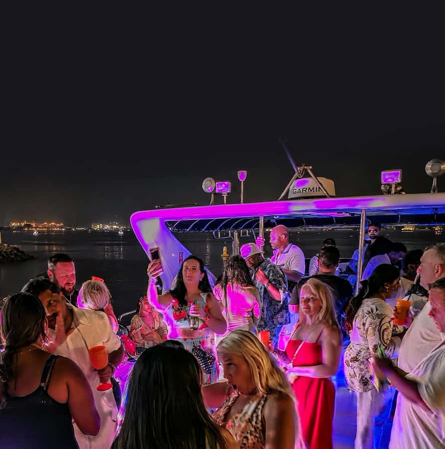 Dubai: Marina Yacht Party with BBQ, Unlimited Drinks and DJ - Practical details worth knowing