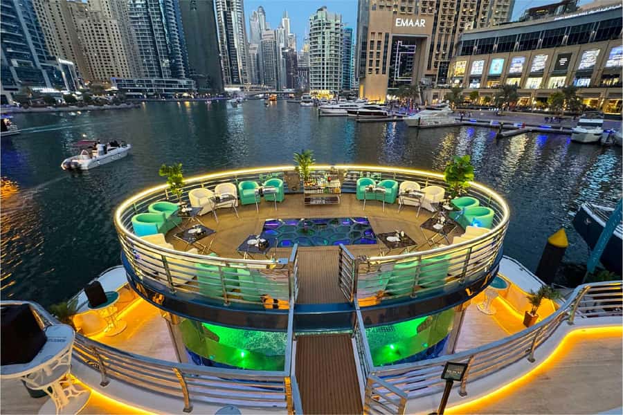 Dubai: Mega Yacht Dinner Cruise with Buffet - Dinner is a major part of the value