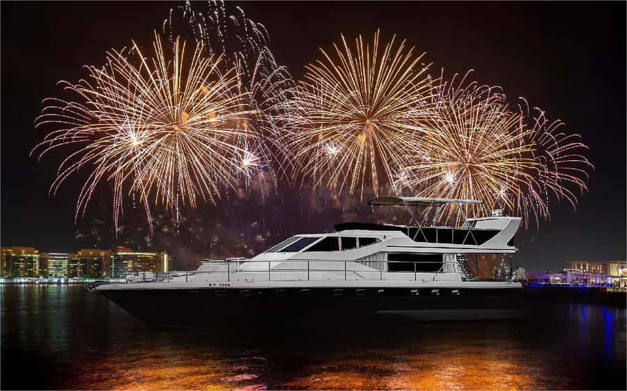 Dubai: New Year Eve Luxury Yacht Fireworks View & BBQ Cruise - Fireworks from Dubai Harbour