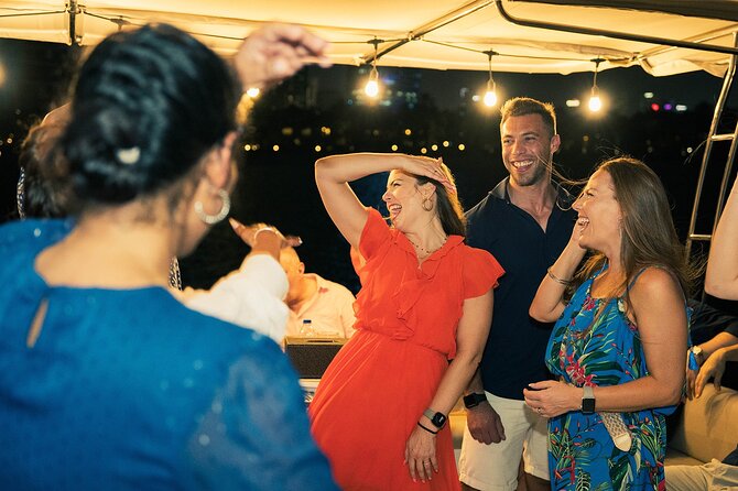 Dubai Night Yacht Party with Canapes and Drinks - The social side of a shared yacht