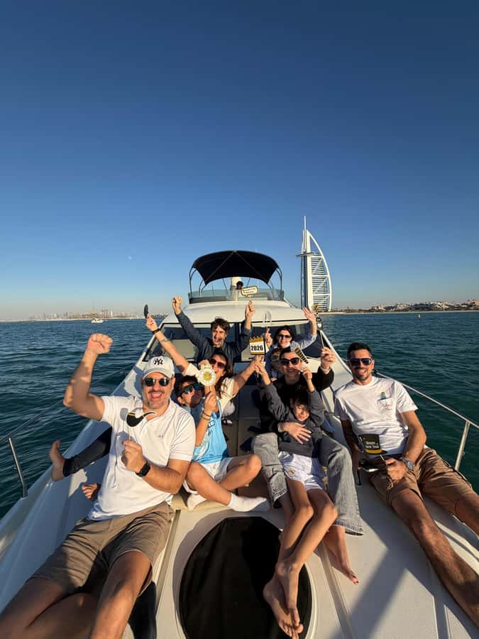 Dubai: Palm Jumeirah luxury private yacht Tour - The two-hour route and Burj Al Arab views