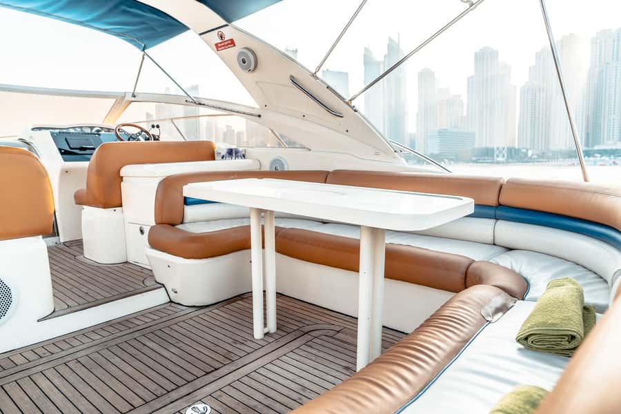 Dubai: Private Luxury Everest Yacht Cruise from Dubai Marina - Jumeirah Beach Residence and Ain Dubai from offshore