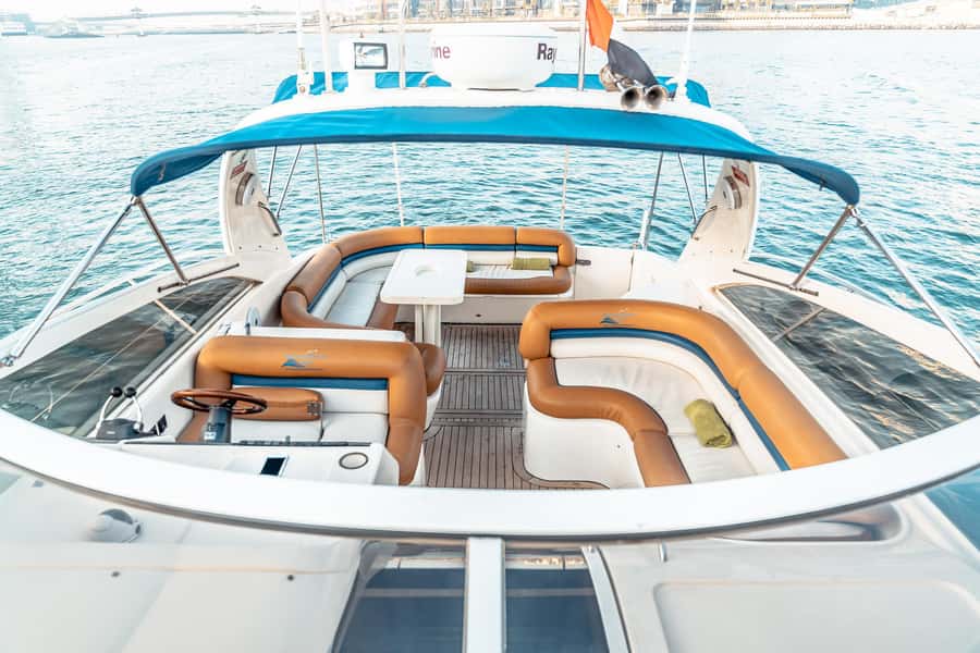 Dubai: Private Sunset Yacht Tour from Dubai Marina - Palm Jumeirah and the Atlantis hotels