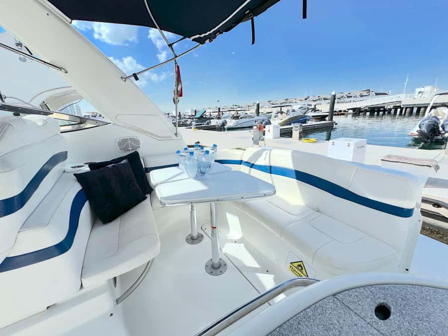 Dubai: Private Yacht Cruise for Unforgettable Memories - Service, comfort, and what is included